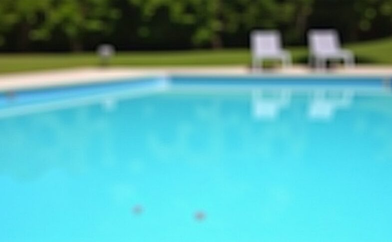 Comment doser l’eau de javel pour une piscine de 50 m³ : guide de calcul et astuces pratiques